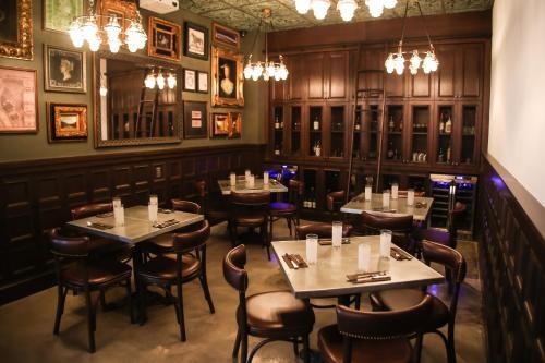 新奥尔良Q&c And Bar，Autograph Collection酒店